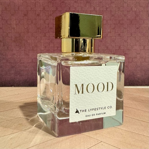 THE LYFESTYLE CO. Other - THE LYFESTYLE CO. MOOD SPRAY MUSK SANDALWOOD ORANGE BLOSSOM JASMINE SAFFRON